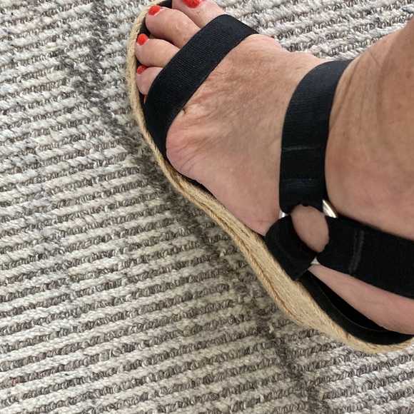 Ralph Lauren Blk Wedge sz 7 - Picture 4 of 9